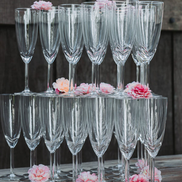 Champagne glas standaard is perfect om te gebruiken tijdens de toost & borrel op jullie bruiloft