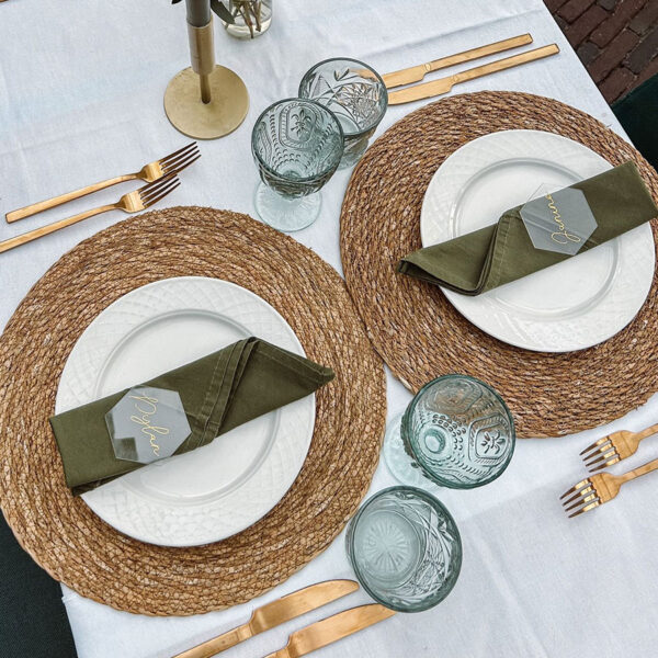 Deze rotan placemat zijn perfect om jouw diner tafel helemaal af te maken