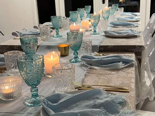 Wijnglas blauw is perfect om jouw dinertafel helemaal mee af te stylen